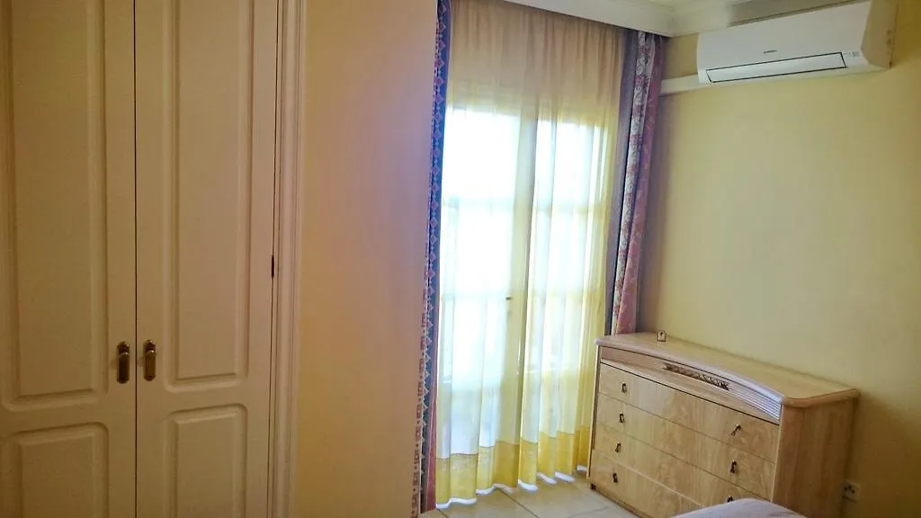 أذيخي Apartment In Benimar