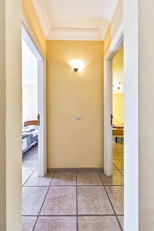 Apartment In Benimar Costa Adeje  0*, Costa Adeje (Tenerife)