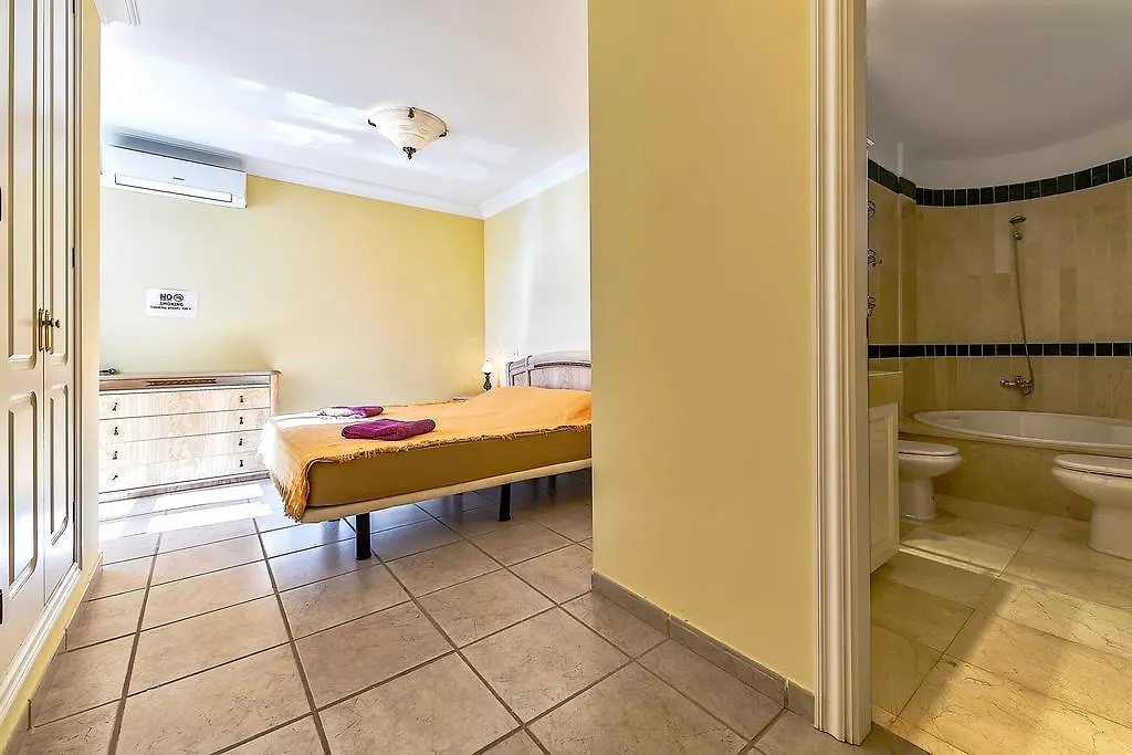 Apartment In Benimar Costa Adeje